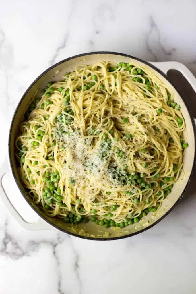 Simple Spaghetti with Peas, Garlic and Parmesan - Spaghetti Recipes (Photo Credit: The healthy Epicurean)