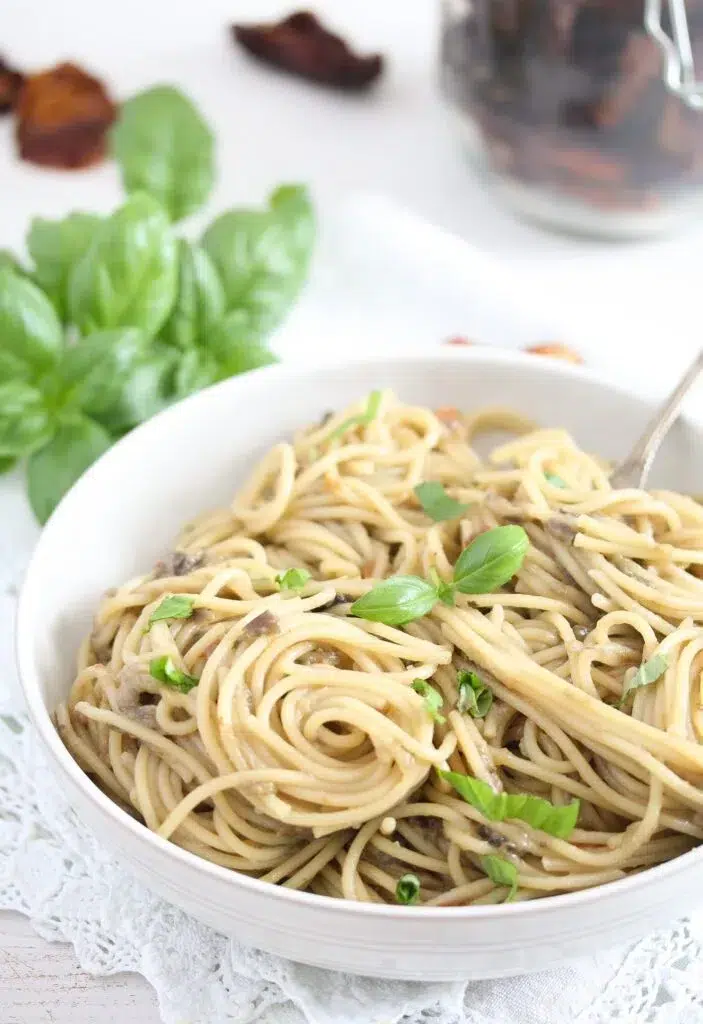 Aubergine Spaghetti - Spaghetti Recipes (Photo Credit: Where is my Spoon)