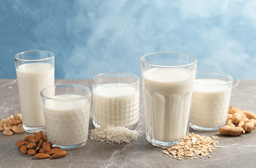 Comprehensive Guide to Types of Milk and Non-Dairy Alternatives