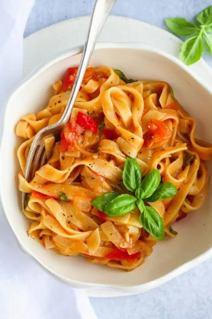 Easy and Economical Dinner Recipes for Busy Weeknights - One Pot Pasta