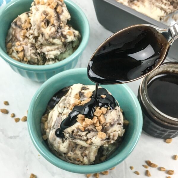 No-Churn Chocolate Toffee Ice Cream – Easy, Rich & Irresistible!