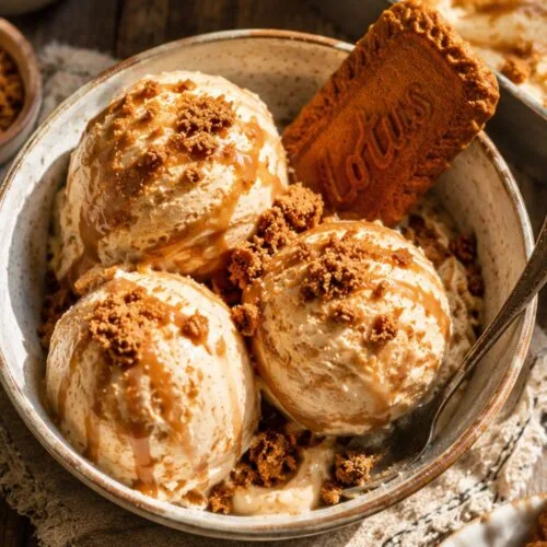 No Churn Caramel Ice Cream with Biscoff Cookies – Easy Homemade Dessert
