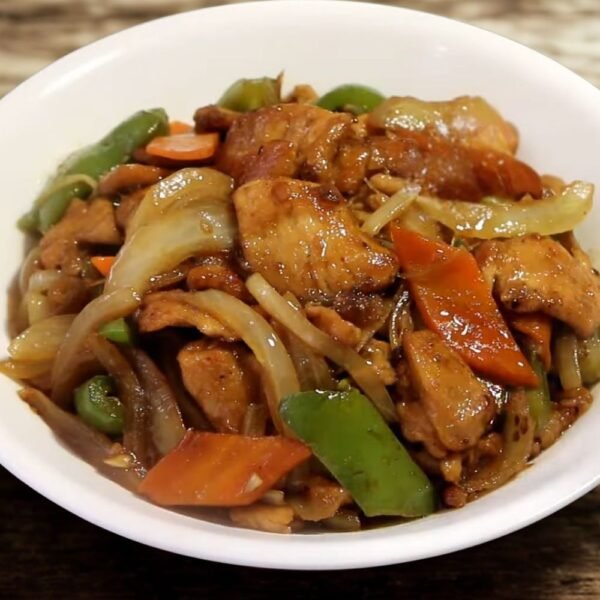 Easy Garlic Chicken Stir-Fry – Dinner in 20 Minutes!