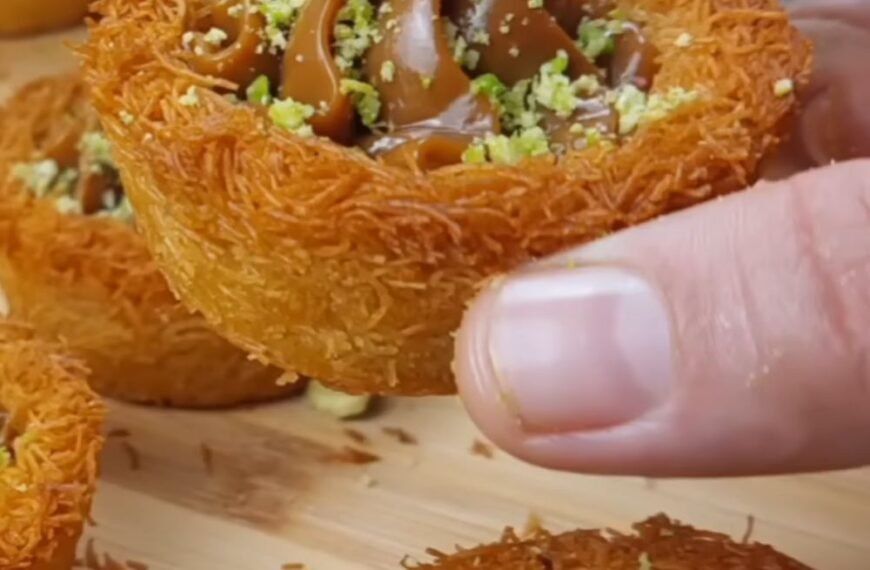 Kunafa Cups with Caramel & White Chocolate – A Decadent Bite-Sized Dessert