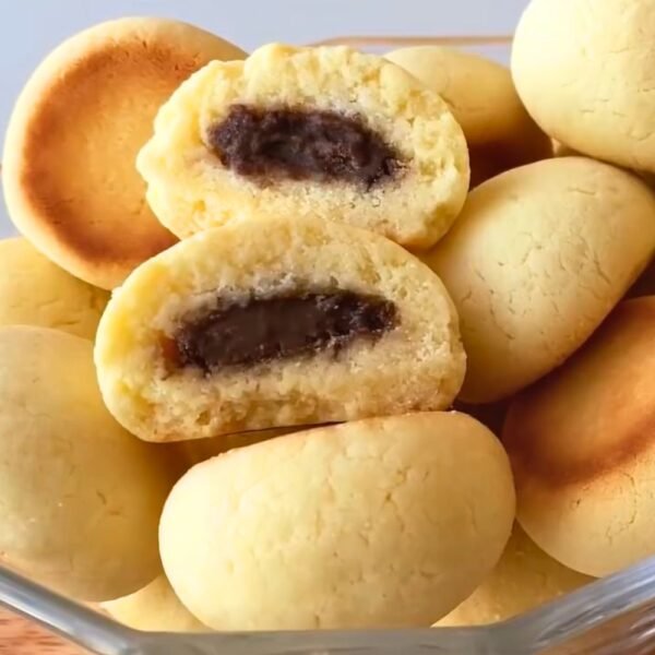 Soft Milk Chocolate-Filled Cookies – Buttery, Melty, and Pure Comfort!