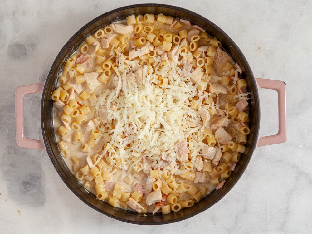 Add Cheese-Chicken Cordon Bleu Pasta Bake – Creamy, Cheesy, and Comforting