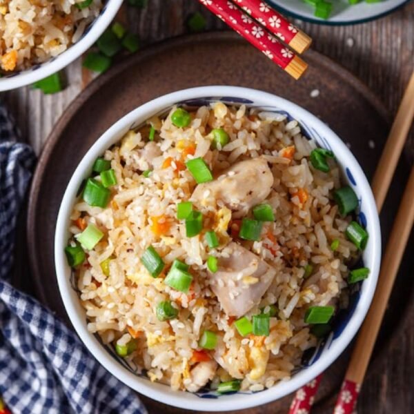 Quick & Tasty Chicken Fried Rice – A Fast, Flavor-Packed Weeknight Meal