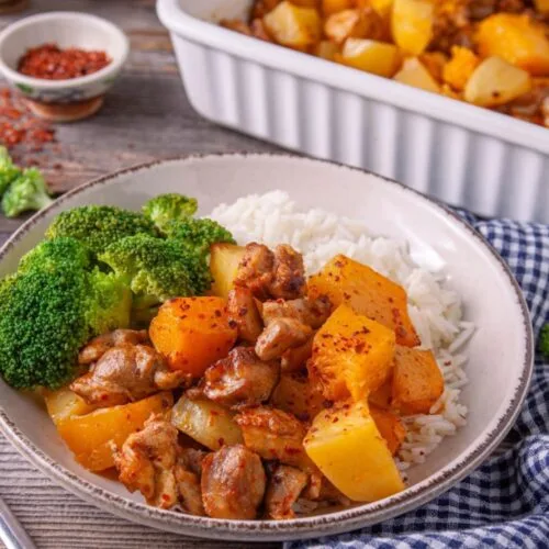 Spicy Pumpkin Chicken Casserole – A Cozy, Flavor-Packed Fall Dinner