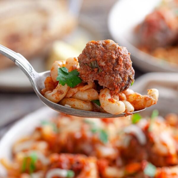 Easy Cheesy Meatball Casserole Recipe – Family Favorite Dinner