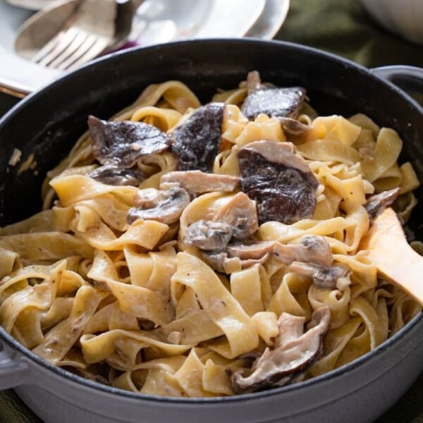 Quick & Easy Pappardelle with Creamy Mushroom Alfredo Sauce