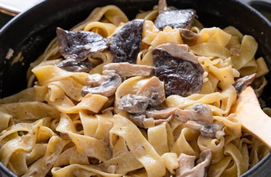 Quick & Easy Pappardelle with Creamy Mushroom Alfredo Sauce