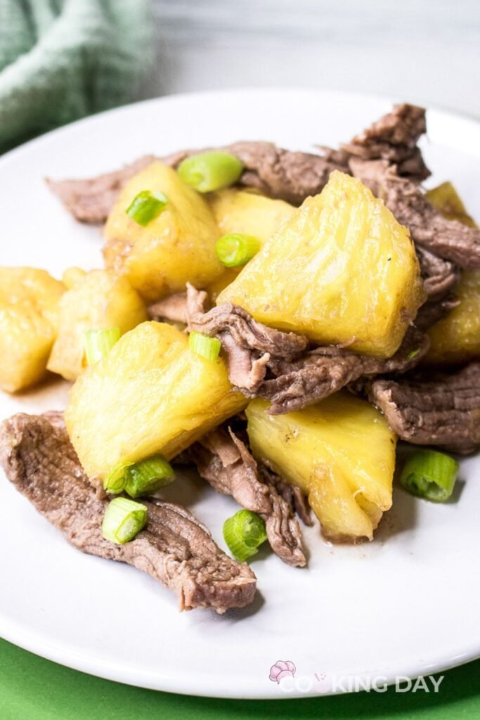 Quick Pineapple Beef Stir-Fry – Just 5 Ingredients!