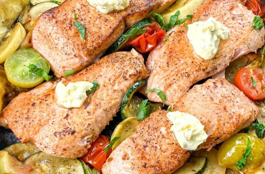 Delicious Salmon with Herb Butter A Fresh, Flavorful Skillet Dinner in Under 30 Minutes