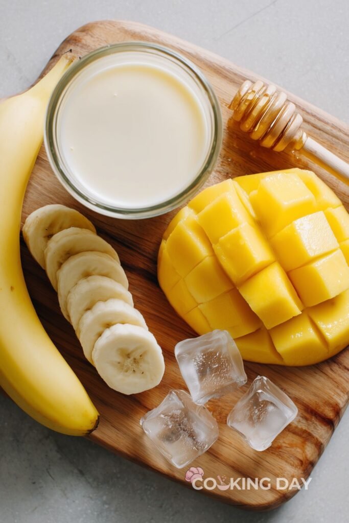 Creamy Mango Banana Smoothie Ingredients