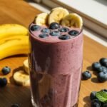Simple Blueberry Banana Smoothie in 5 Minutes