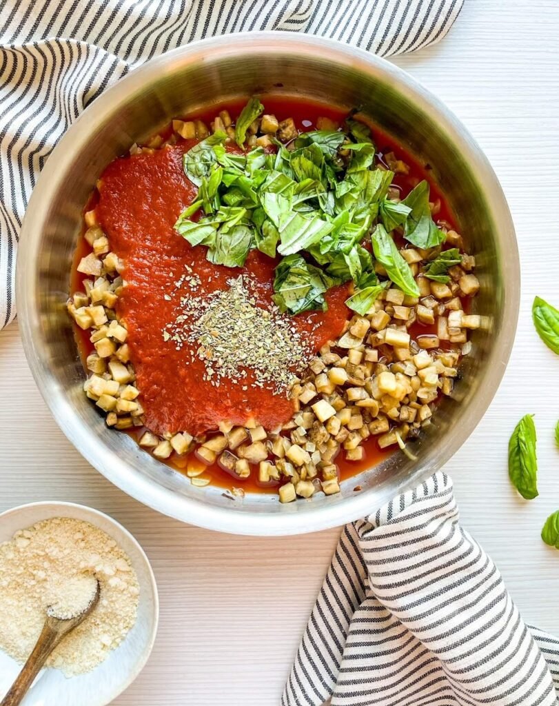 Make The Sauce -Spaghetti Alla Norma