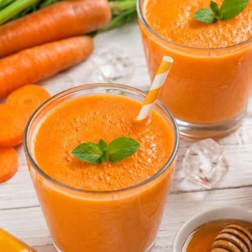 Carrot Orange Smoothie – Healthy Citrus Breakfast Drink