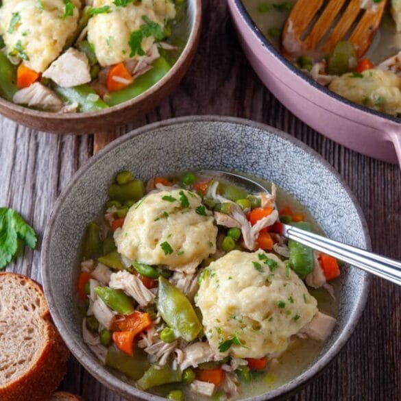 Easy Chicken and Dumplings – Cozy Comfort Food Family Dinner