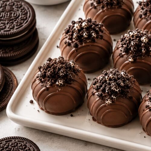 Homemade Oreo Truffles That Look Bakery Worthy