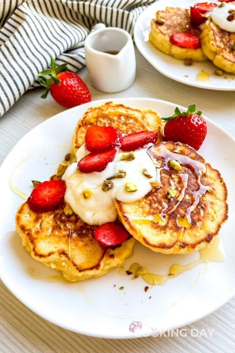 Syrniki Pancakes – Soft Ukrainian Cheese Pancakes for Breakfast