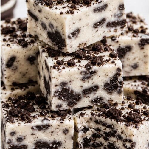 Creamy cookies and cream fudge with chocolate sandwich cookie pieces throughout